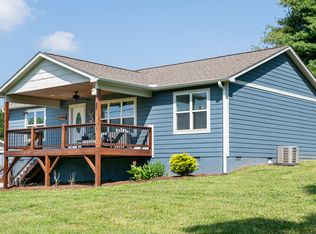 664 Old Fort Rd, Fairview, NC 28730