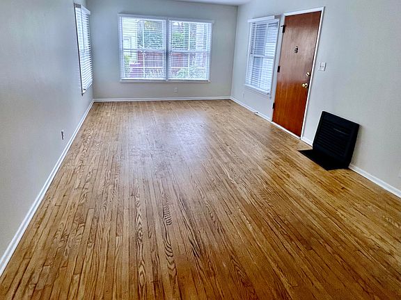 4th image of 1424 E 2nd St APT 6