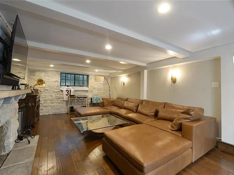 937 S Bemiston Ave — Photo 37