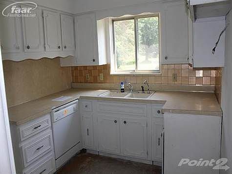3rd image of 7069 Driftwood Cir