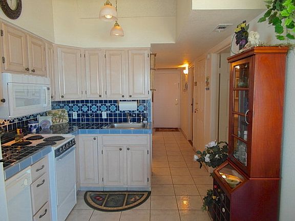 5th image of 2000 Gulf Blvd #606