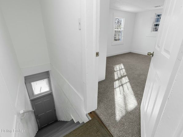 louisville-kentucky-73664618 picture