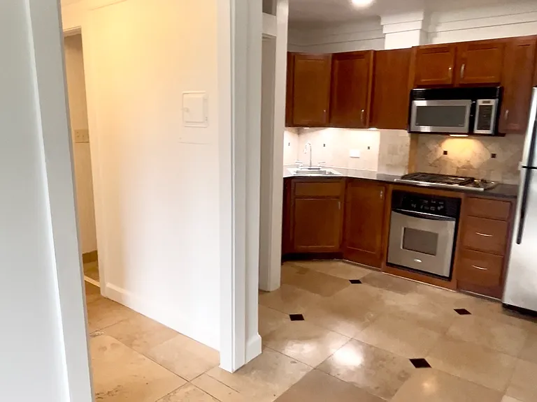 2285 Peachtree Rd NE #1200 — Photo 13