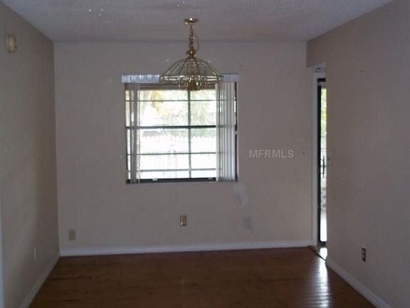 3rd image of 1071 N Harbor Dr