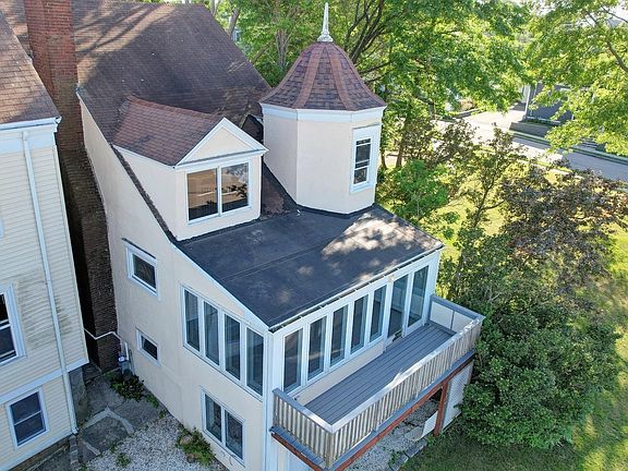 4th image of 715 Quincy Shore Dr