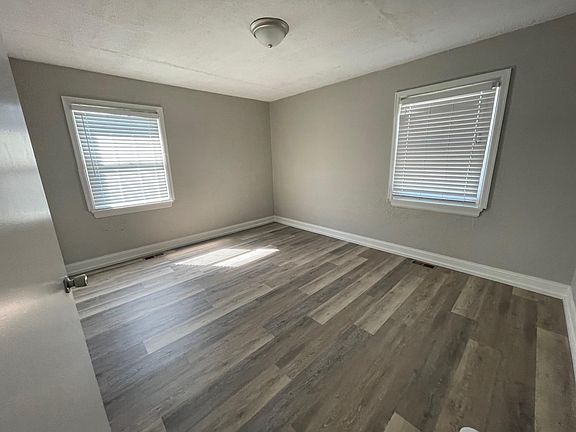 5th image of 875 Kelton Ave