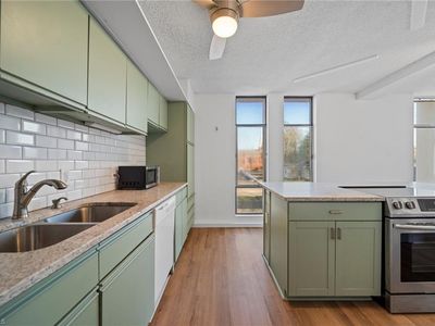 1101 N Elm St UNIT 202, Greensboro, NC, 27401