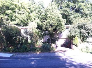 8906 Ravenna Ave NE, Seattle, WA 98115
