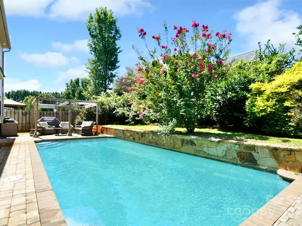 122 Karlstad Ln, Mooresville, NC 28115