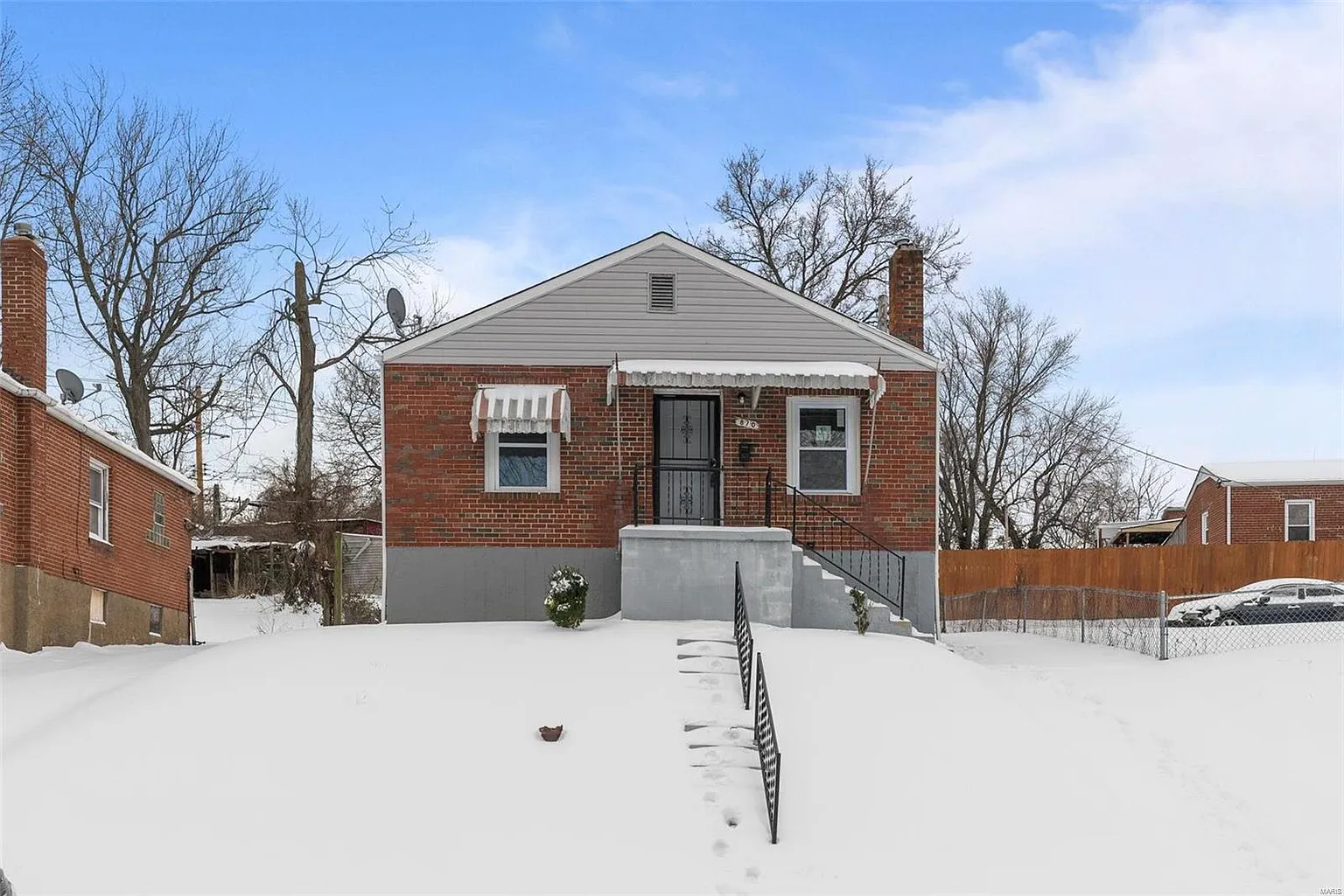 870 Riverview Blvd photo 1