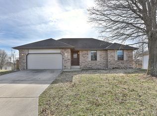 406 W River Birch Ct, Nixa, MO 65714
