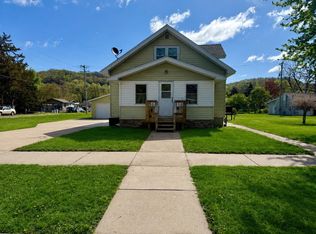 152 N Ohio St, Prairie Du Chien, WI 53821