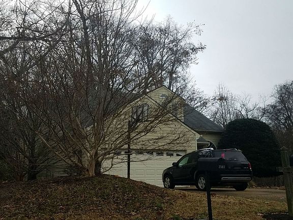 3rd image of 2501 Trefoil Way