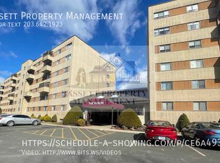 24 Putter Dr, Wallingford, CT 06492