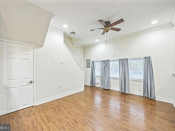 5th image of 2642 Emery St #0