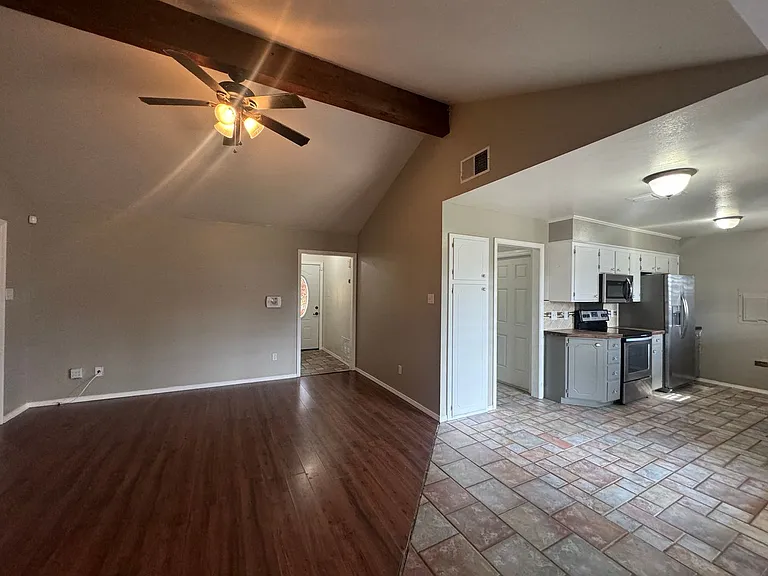 2224 Kirby Smith Dr — Photo 6