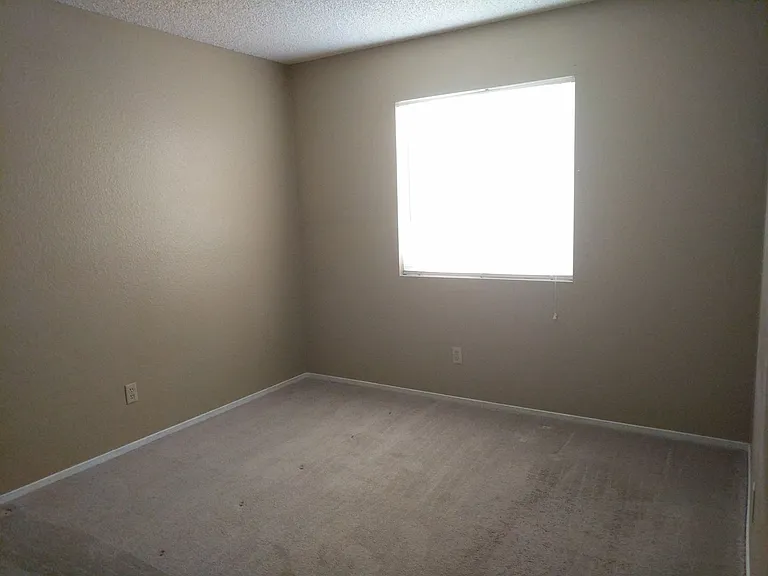 8413 Dunphy Ct — Photo 5