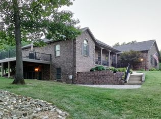 1611 Pointe Royale Dr, Branson, MO 65616