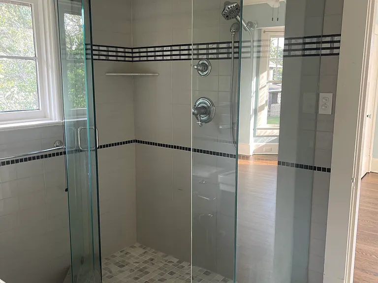 1124 N Spring St — Photo 35