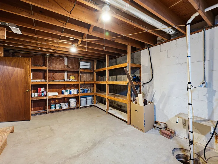 71 Forest Ave — Photo 51