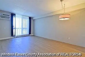 150 Park St W #1806 — Photo 4
