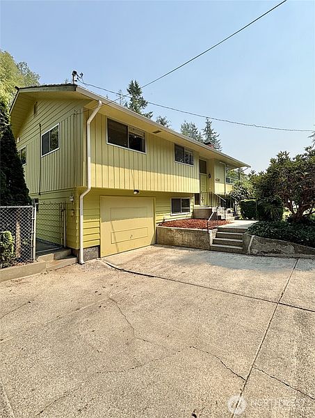 2nd image of 430 N 9th Street