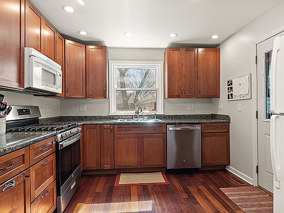 5th image of 6613 Glenview Dr