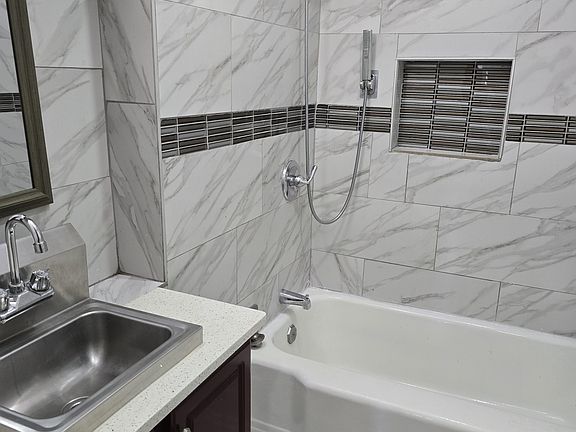 3rd image of 3212 E Henry Ave #0