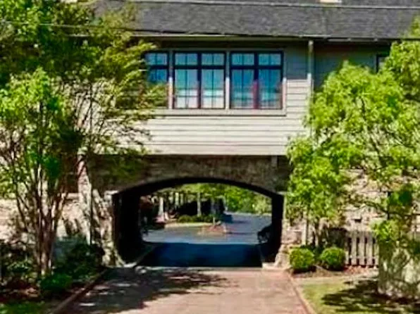 3130 Parkridge Dr APT 200, Birmingham, AL 35209