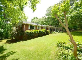 374 Wesley Ct, Chapel Hill, NC 27516