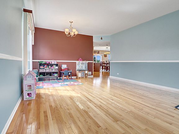 4th image of 1701 Ariana Dr