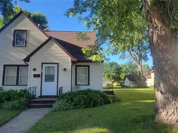 808 W Main Street, Black River Falls, WI 54615