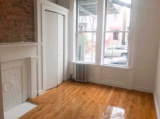 Rented by Ulas Real Estates Inc | media 37