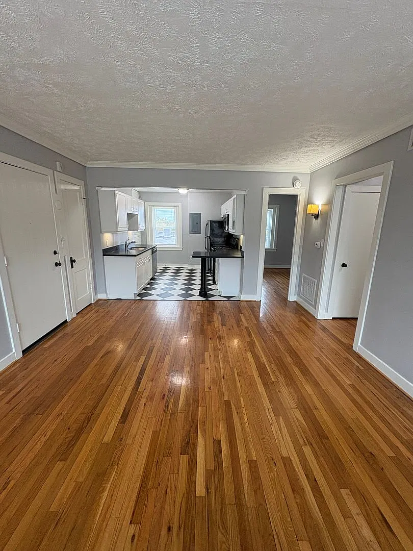 Carberry Apartments (3918 Cass St.) — Photo 1