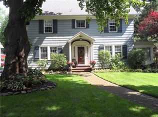 84 Sagamore Dr, Rochester, NY 14617