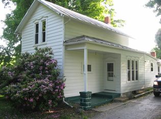 1633 Elm St, New London, OH 44851