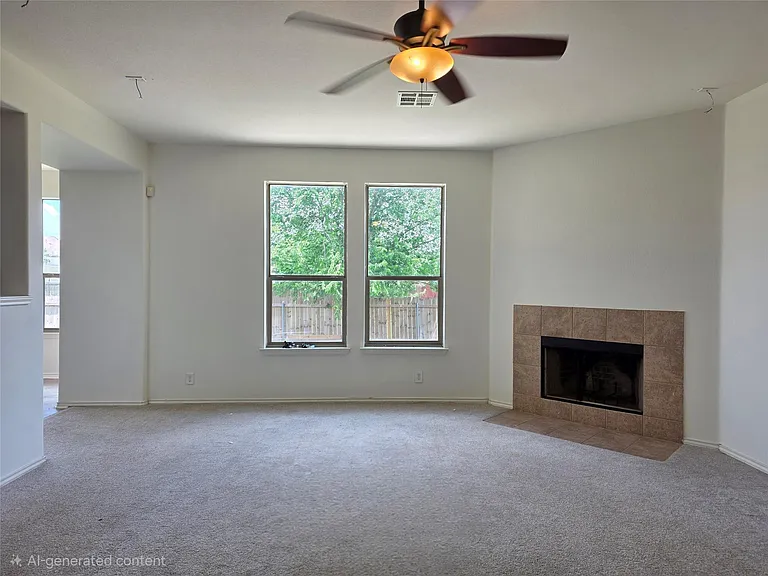 160 Mistletoe Ln — Photo 6