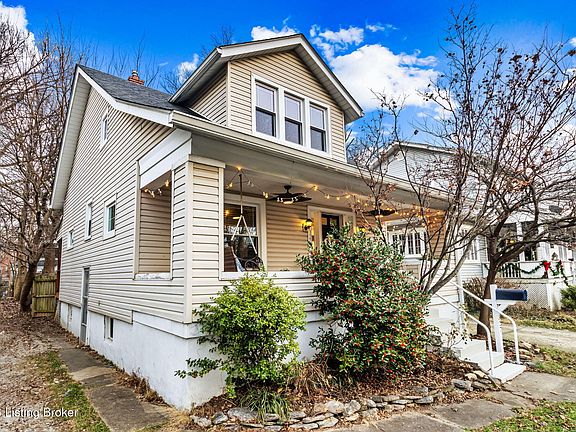 2nd image of 327 W Kenwood Way