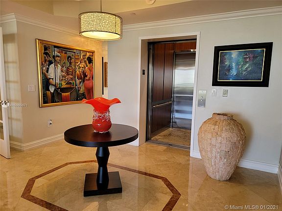 4th image of 9751 E Bay Harbor Dr #10B