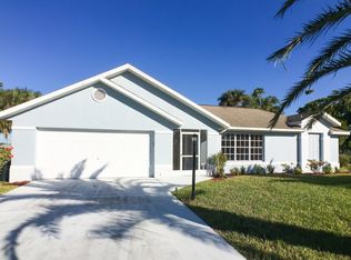 707 Arianne Ct, Lehigh Acres, FL 33936