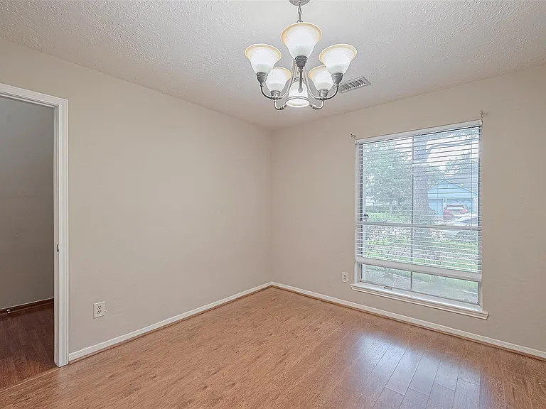 6907 Yardley Dr — Photo 20