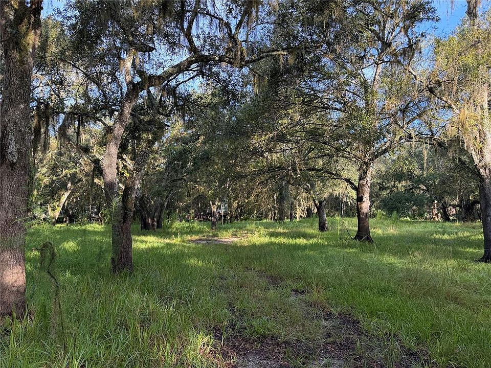 2nd image of 1284 NE RIVER MILL DRIVE LOT 10