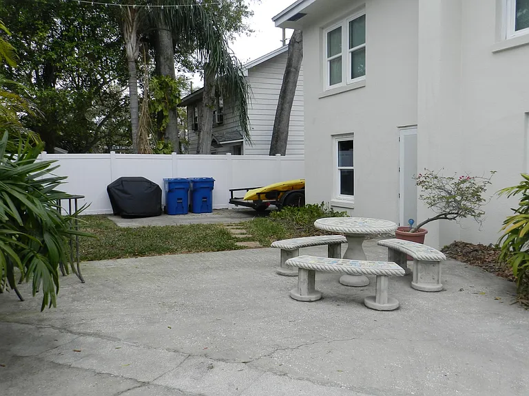 219 15th Ave N #219.5 — Photo 13