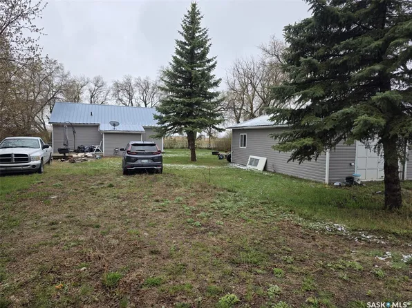 700 Railway Avenue, Dysart, SK S0G 1H0