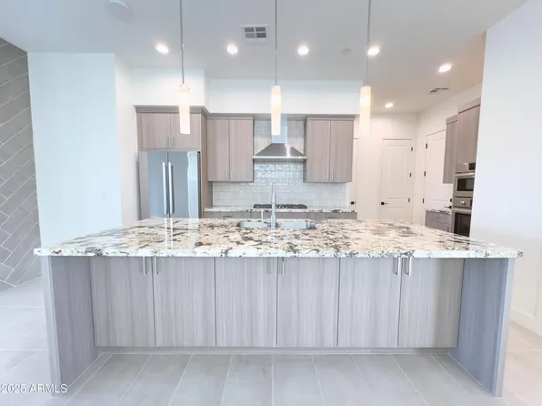 1 EASY Street #7, Carefree, AZ 85377