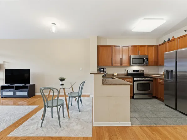 4 Constellation Place image 4 of 21