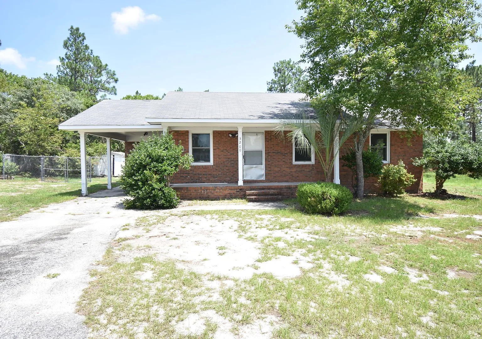 Coming Soon! 3 Bedroom and 2 Bath Home- Pets Considered — Photo 2