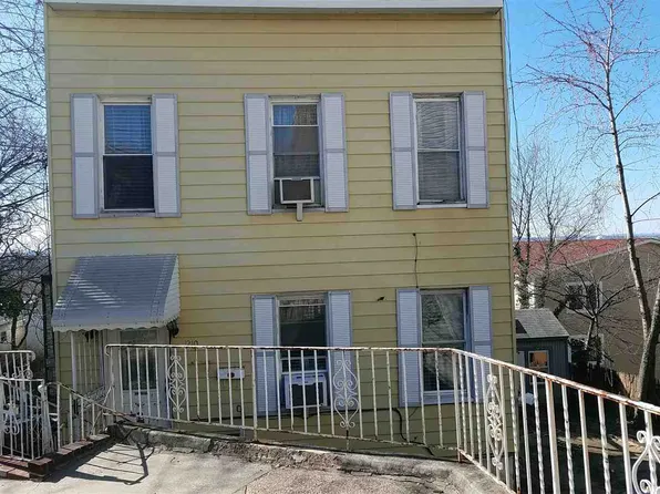 1210 43rd St, North Bergen, NJ 07047
