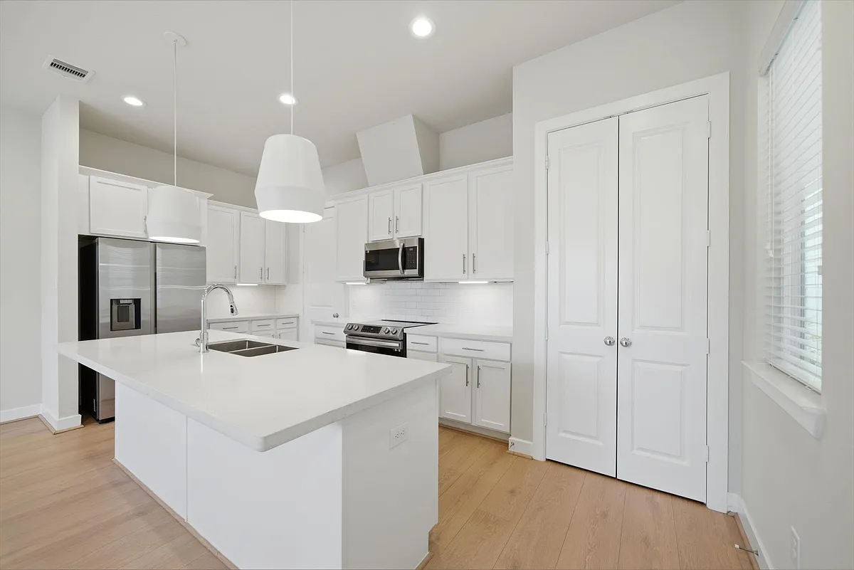 Building Photo - 5906 Jasper Jones Way