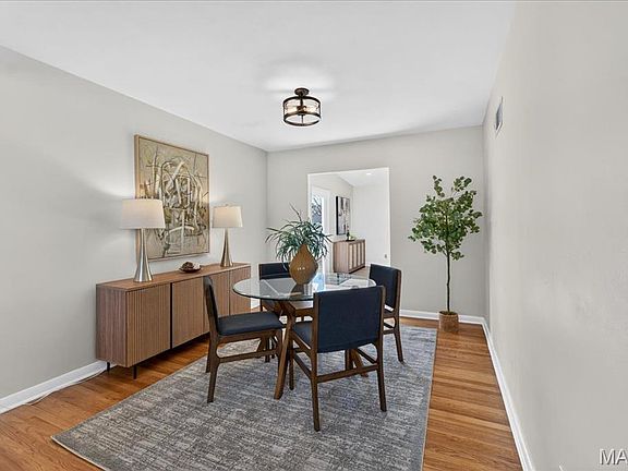 5th image of 509 Parkwoods Ave